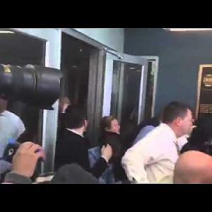 RAW VIDEO: Cops and Ferguson protesters clash in St. Louis - YouTube