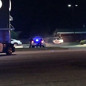 LiveLeak - Video Shows Fatal Shooting Of Man Armed With Shotgun - YouTube