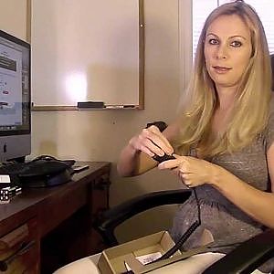 Motorola PMMN4029A Speaker Mic - YouTube