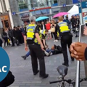 Thug armed with an axe was TASERED by police - YouTube