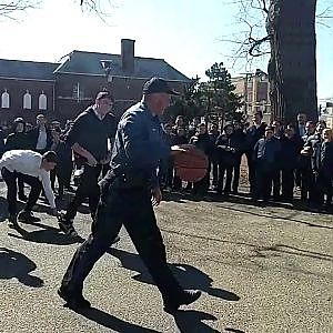 Lakewood Police Officers Playing Basketball With Yeshiva Students - YouTube